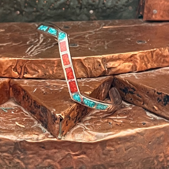 Vintage Sterling Silver Turquoise and Coral Inlay Bracelet - Picture 4 of 9